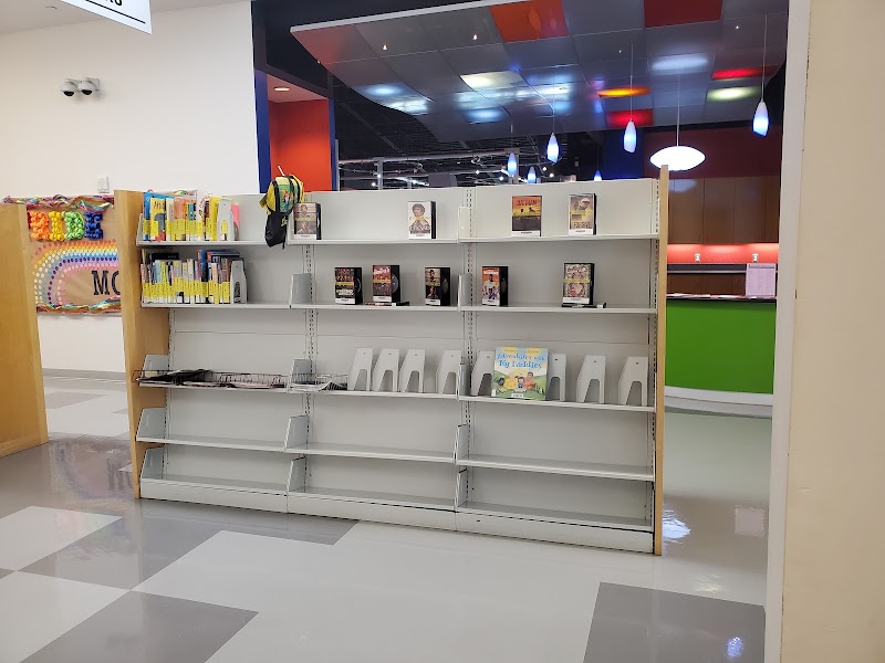 Vinson Neighborhood Library - Photo 3