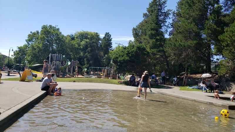 Wallingford Playfield Wading Pool